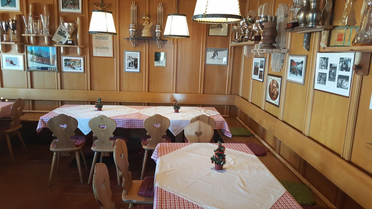 Panorama Restaurant Sterzingerhaus 1.930M Hotel Buitenkant foto